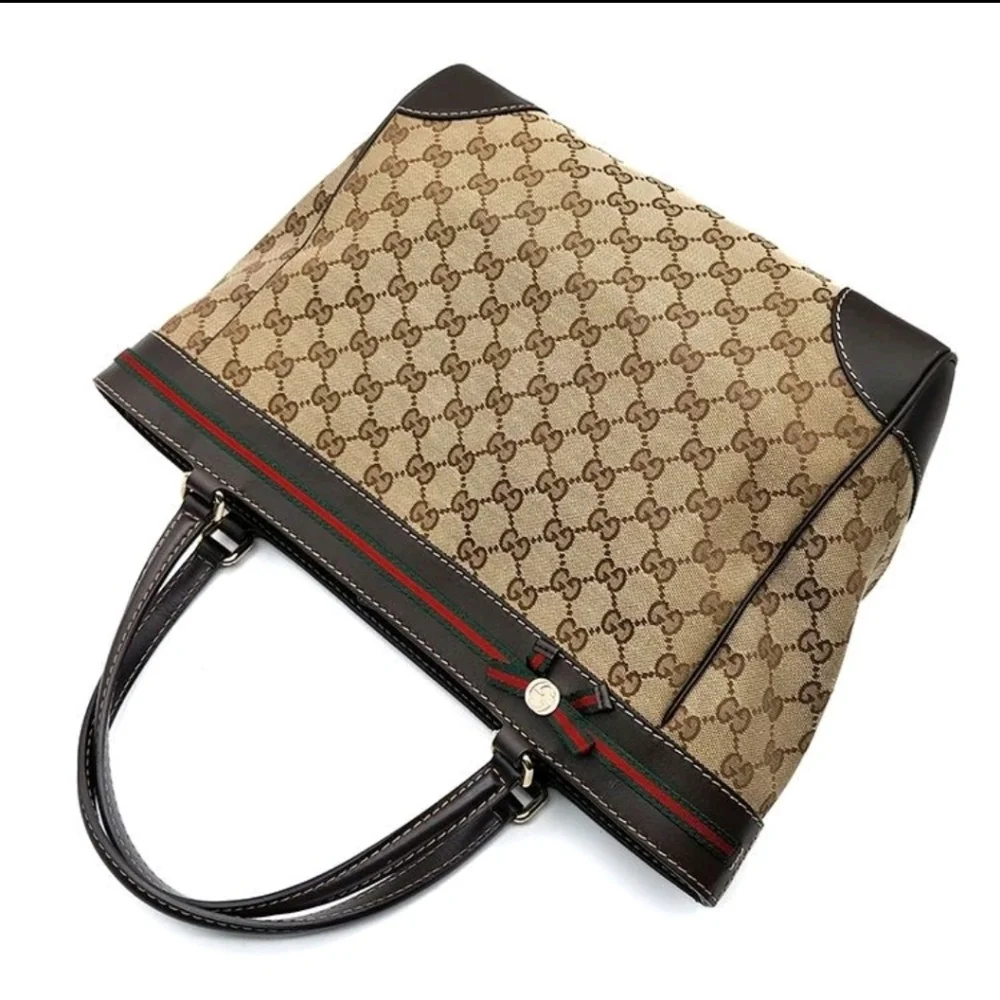Gucci elegant tote